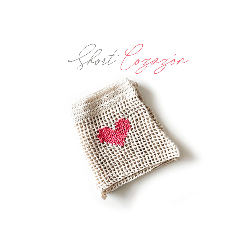 Short Crochet Blanco Jacqard Corazones