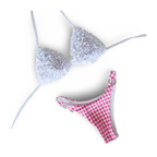 Conjunto Bikini Vuelitos Blanco + Tanga Rosa con Argollas