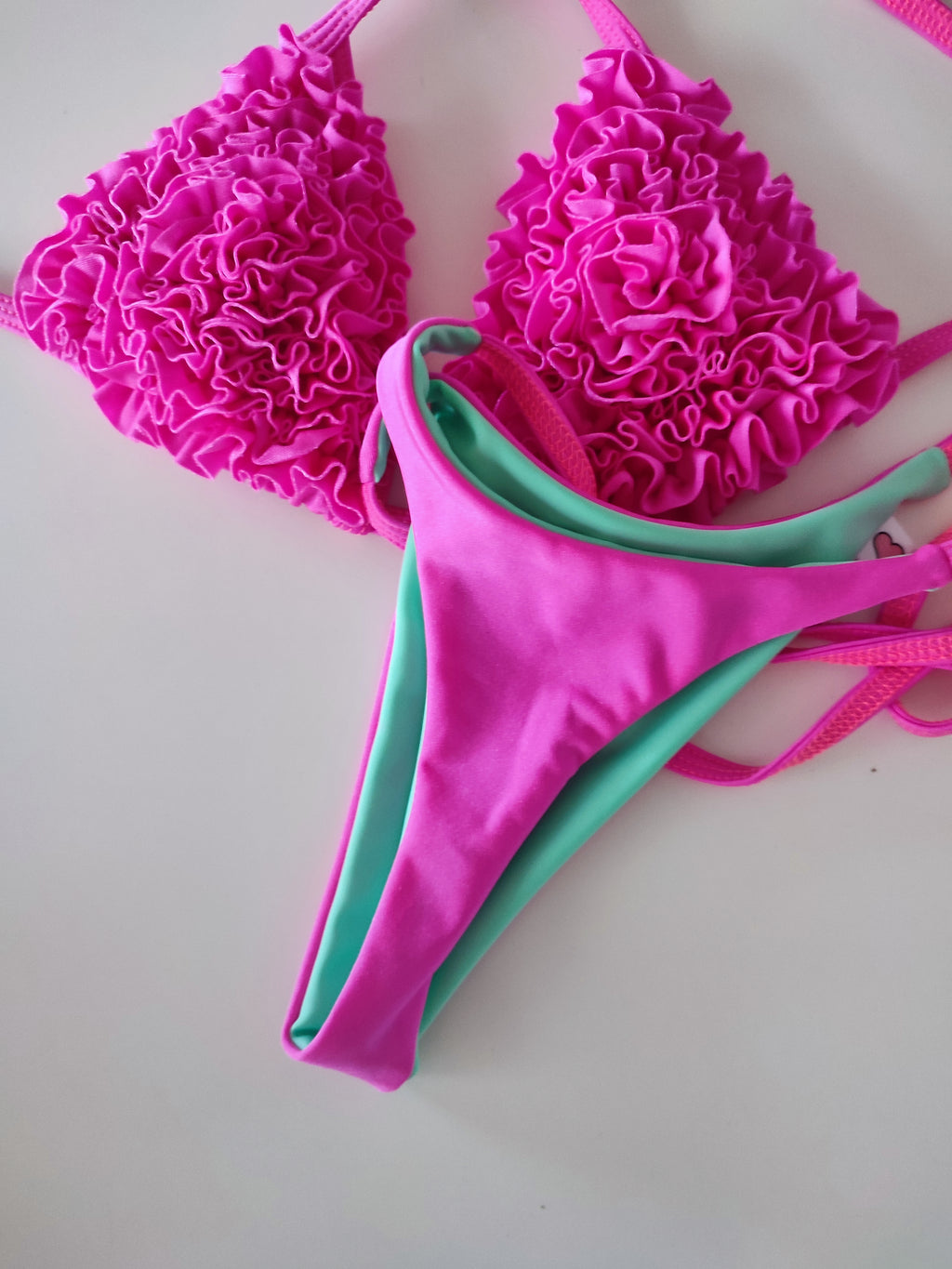 Bikini conjunto Fucsia Mil Vuelitos + Tanga reversible