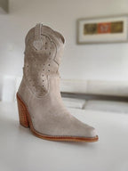 Botines Caña Perforada - Reno Marfil