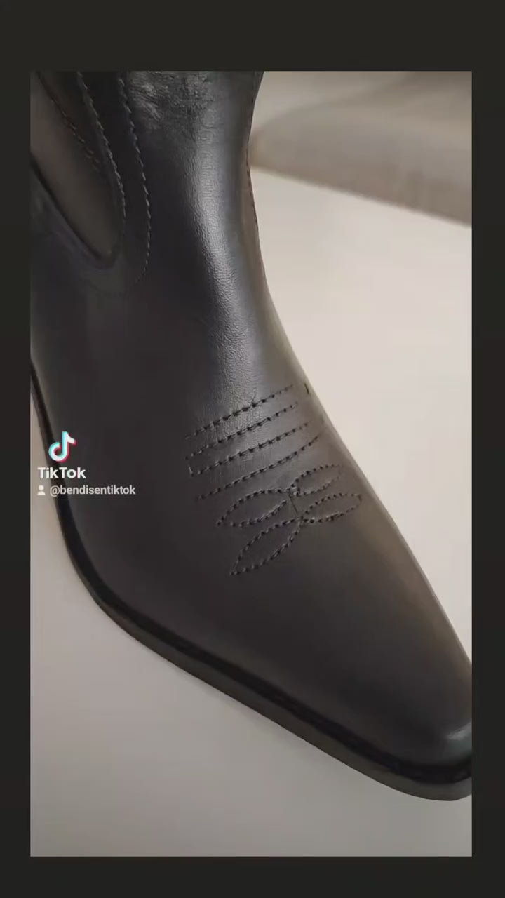 Botas Caña Alta - Cuero Negro